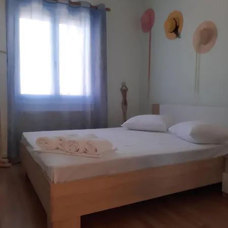 ιουλία Apartamento Ligia